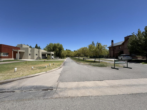 Vende Casa En Barrio Privado Los Olivos