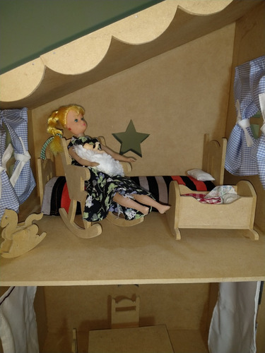Casita Muñeca Barbie Con Escalera + Muebles