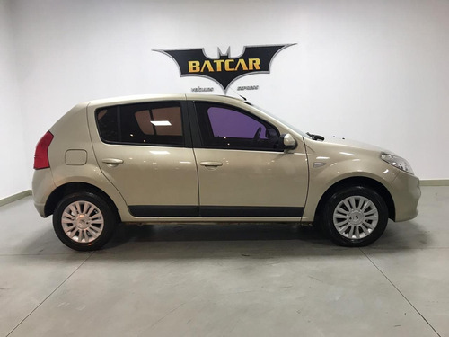Renault Sandero 1.6 Privilége 16v Flex 4p Automático