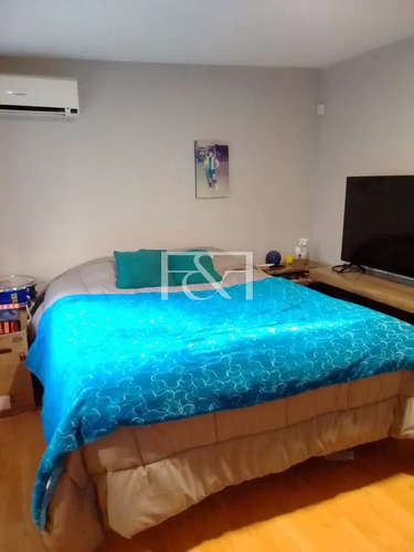 Venta Casa 5 Dormitorios Con Garage En Tres Cruces