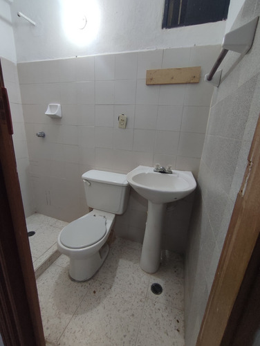 En Venta Casa En La Esmeralda San Diego ( 4 Hab 3 Baño)