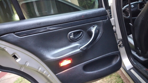 Imagen 12 de 15 de Peugeot 406 2.0 Sv 2001