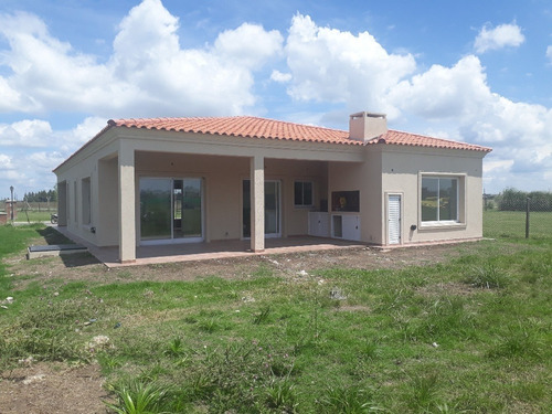 Imagen 3 de 14 de Precio Inigualable!!! Casa A Estrenar En San Felipe De Canning!!! Bajas Expensas!!!