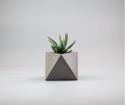 Imagen 6 de 7 de Macetas De Cemento Concreto Geometricas Triang. Minimalista