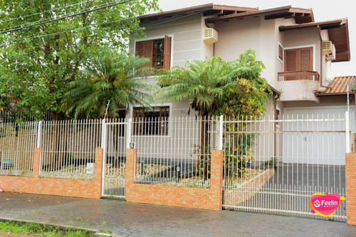 Imagem 3 de 30 de Linda Casa Com Piscina No Itacorubi - Florianópolis - Sc - Sc - Ca0084_feelin