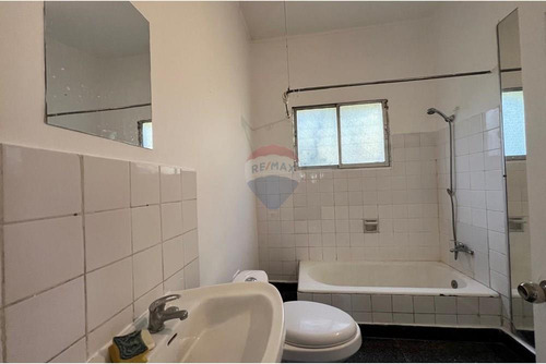 2d 1b Con 4000 M2 Terreno. Galpón 21 M2