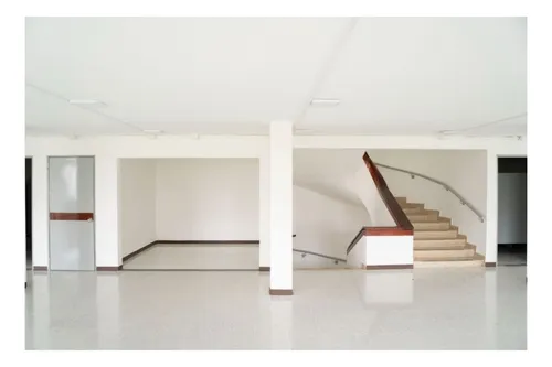 Edificio En Arriendo, Sector Modelia, Excelente Ubicacion