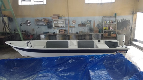 Imagem 7 de 8 de Barco Bote Fibra Pesca 5,30 Borda Alta Artsol 40 Anos Fabric