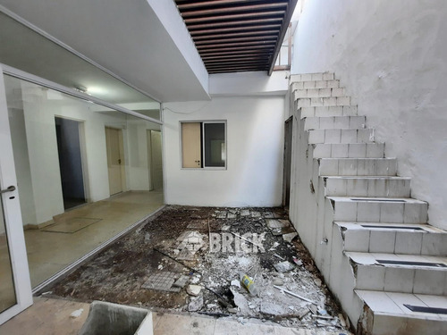 (venta En Block) Local Y 3 Deptos En Carlos Calvo Al 1100 - 534 M2 Cub De Existencia