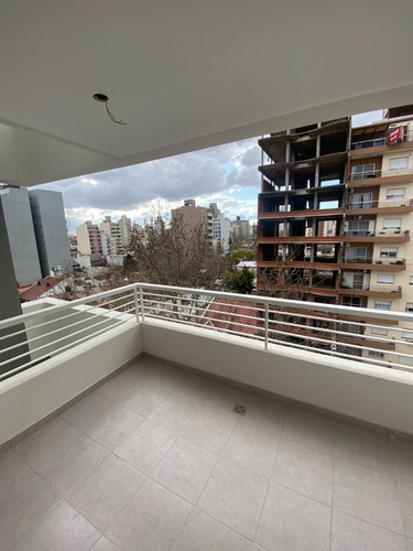 Imagen 10 de 10 de En Venta En Excelente Ubicacion Semipisos 2 Amb En Edif Al Fte C/ Balcon Y Coch Opcionales En Lanus O (020)