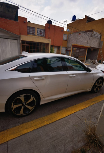 Honda Accord 2.0 Touring At