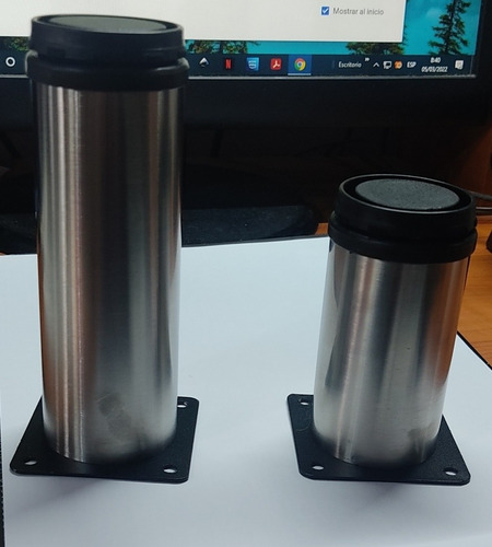 Imagen 2 de 5 de Patas Para Muebles Acero Inoxidable 6 Cms Con Nivelador