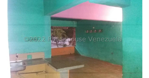 Ab Rentahouse Ofrece En Venta Casa Comercial Con Alto Trafico De Clientes, Ubicada En La Av. Principal De La Bocaina