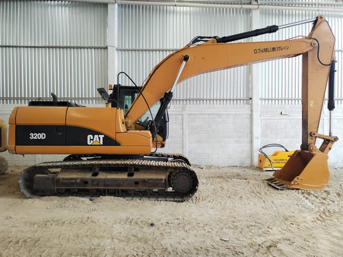 Excavadora Caterpillar 320d 2011