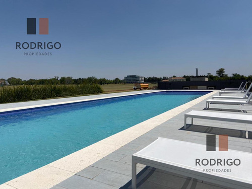 Departamento En Greenville Polo & Resort