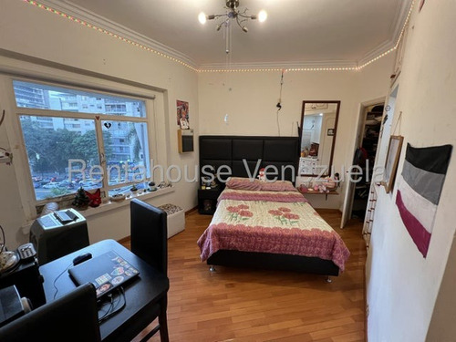Apartamento En Venta. Urb. Altamira.