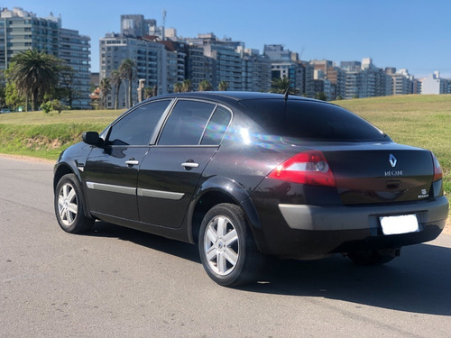 Renault Megane Privilege 2.0