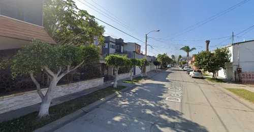 ¡¡atención Inversionistas!! Lujosa Y Amplia Casa En Remate Bancario Col. Jardines Playas De Tijuana, Tijuana.