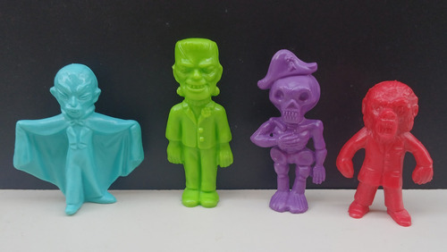 Bonecos Monstros Frankenstein, Drácula, Lobisomem, Caveira (Usado)