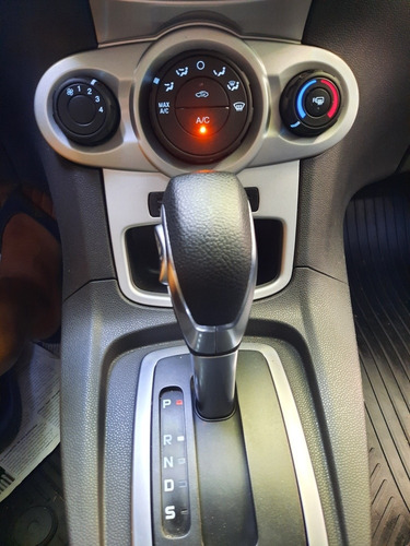 Ford Fiesta Kinetic Design 1.6 Se 120cv Powershift