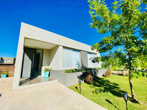 Imagen 1 de 30 de Casa En Venta Ubicado En Vila Marina I, Villanueva, Tigre