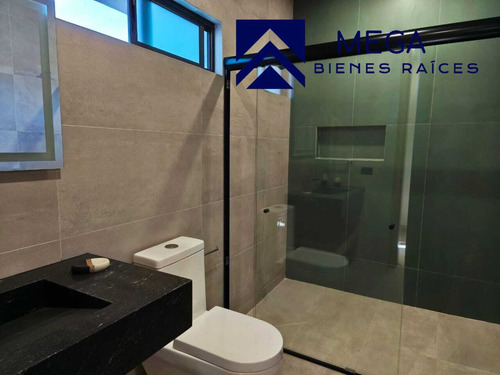 Casa En Venta En Fracc. Residencial Senderos Iii Durango