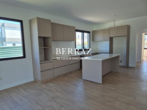 Casa Venta 6 Ambientes En Laguna Grande Villanueva Lote De 630 M2 Interno