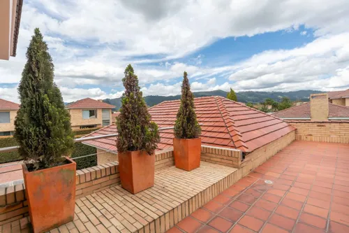 Casa En Arriendo/venta En Canelon. Cod A20472