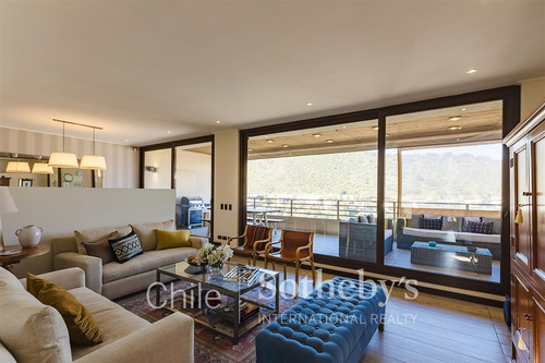 Casa En Venta De 3 Dorm. En Lo Barnechea