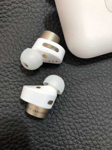 Audifonos Bits Bowers & Wilkins Color Blanco Blanco (Usado)