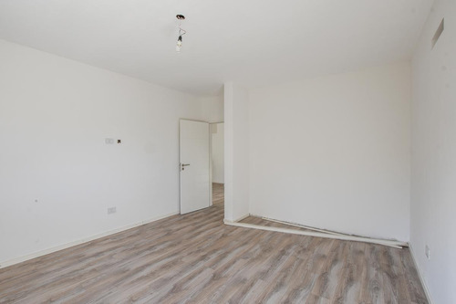 Imagen 19 de 28 de Casa 2 Dormitorios En Venta Luminosa Escritorio Jardín Calefacción Por Radiadores Fisherton