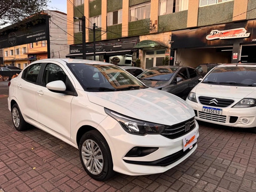 Fiat Cronos 1.3 Drive Flex Aut. 4P