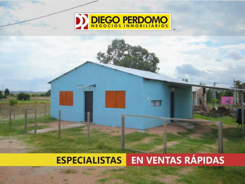 Casa De 2 Dormitorios En Alquiler, Libertad.