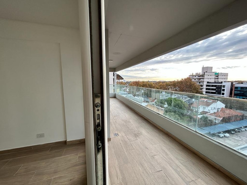 Duplex De Categoría Con Vista Panorámica A Toda La Ciudad