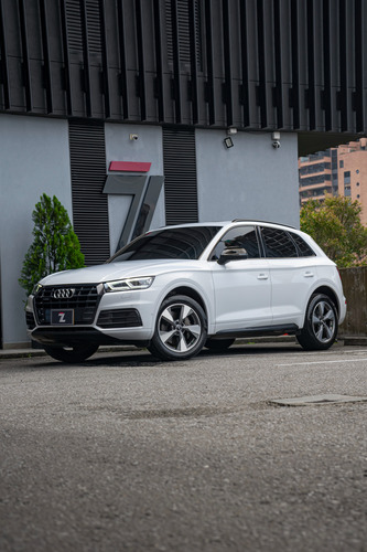 Audi Q5 Ambition 45TFSI 2.0