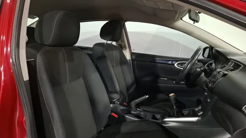 Nissan Sentra 1.8 Advance