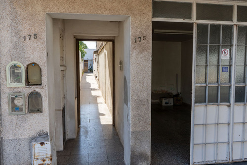Venta 2 Casas En 1 Y Local. Ideal Inversión.
