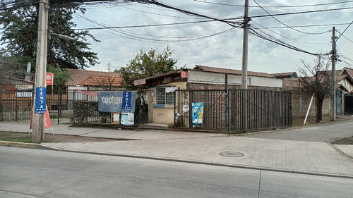 Casa Con Amplio Terreno Y Posibilidad Comercial En Plena Av.