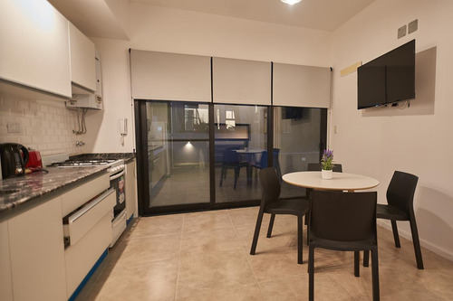 Imagen 17 de 22 de Conjunto De 4 Departamentos De Un Dormitorio, Local Comercial Y Pileta