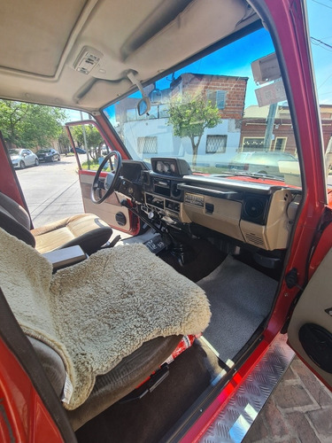 Imagen 10 de 19 de Toyota Land Cruiser Bj70