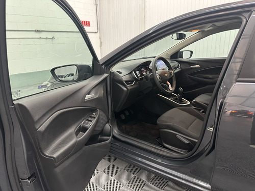 Chevrolet Onix plus 1.0 Lt 4p