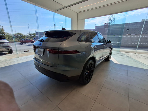 Jaguar F Pace 2023