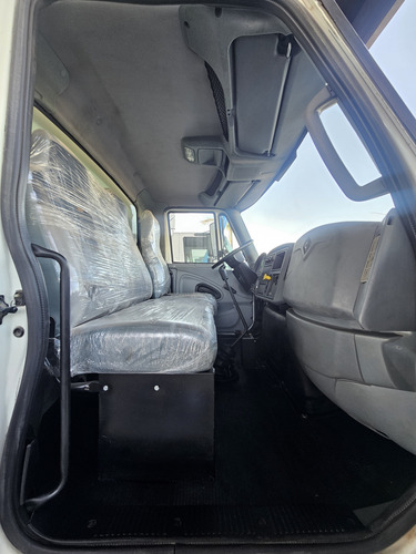 International 4300 Modelo 2014 Volteo Nuevo 7 Metros