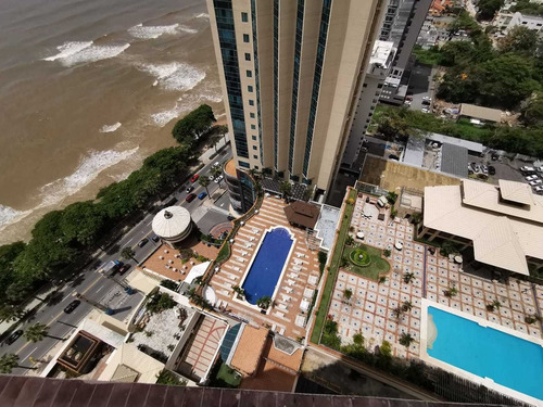 Imagen 2 de 14 de Malecon Center 360 Mts2, 3 Habitaciones, Vista Al Mar