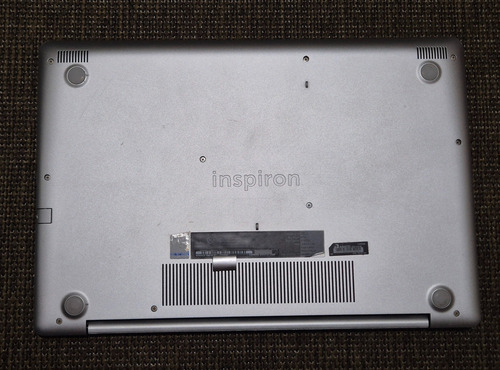 Notebook Dell Inspiron 5570-core I7-8550u,8gb Ram,radeon 4gb Prateado (Usado)