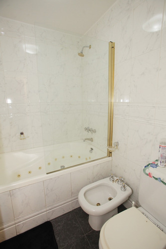 4 Ambientes Con Cochera - Dependencia Y Baulera - Charcas 3300 - Palermo.