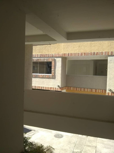 Imagen 8 de 9 de 04243310308 Townhouse En Urb Barrio Sucre De Maracay
