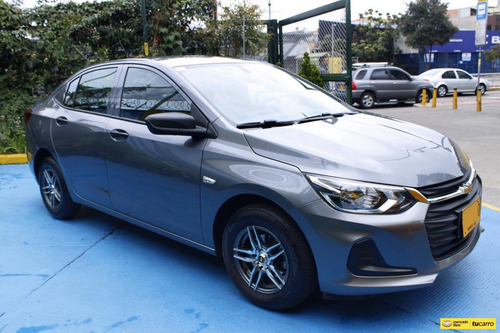 Imagen 3 de 25 de Chevrolet Onix
