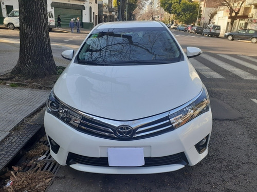 Imagen 2 de 13 de Toyota Corolla 1.8 Xei Cvt Pack 140cv 2015