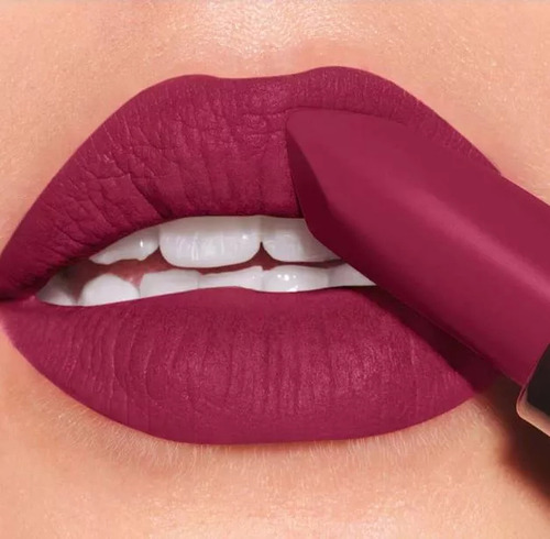 Labial Ultra Matte Color Berry Blast